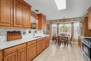 1052 SW Queensbury Run, Acworth, GA 30102 - Photo 7