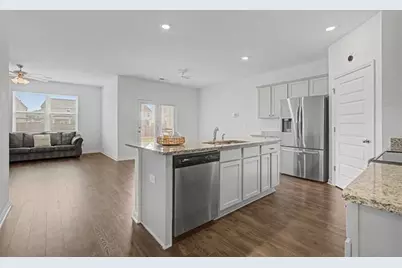 2115 Waycross, Dacula, GA 30019 - Photo 3