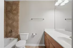 215 Winding River Dr, Sandy Springs, GA 30350 - Photo 9