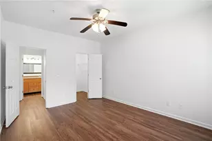 205 Streamside Dr, Roswell, GA 30076 - Photo 19