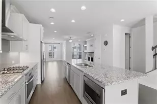 2051 Glenview Park Cir, Duluth, GA 30097 - Photo 9