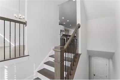 2051 Glenview Park Circle, Duluth, GA 30097 - Photo 7