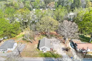 316 Walker Dr, Monroe, GA 30655 - Photo 3