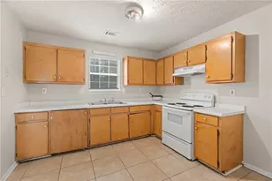 10266 Stone St NW, Covington, GA 30014 - Photo 9