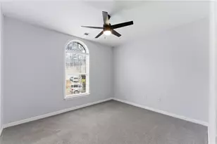 8244 Wynfield Dr, Jonesboro, GA 30238 - Photo 11