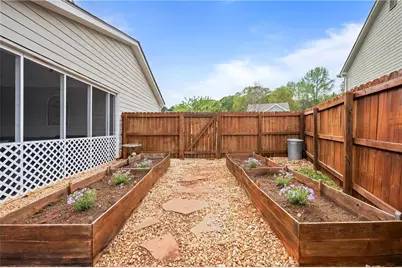 555 Evergreen Way, Jefferson, GA 30549 - Photo 5