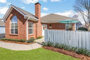 22105 Harvest Ridge Ln, Johns Creek, GA 30022 - Photo 3