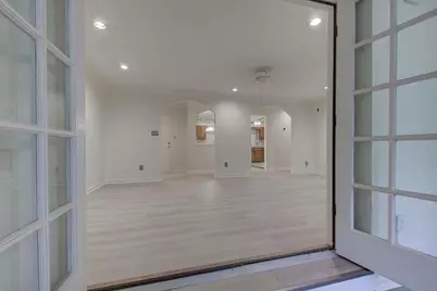 166 Maribeau Square NW, Atlanta, GA 30327 - Photo 11