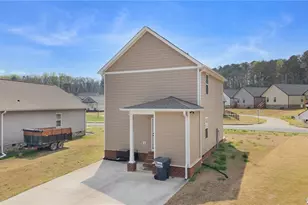 422 Coahulla Creek Dr, Dalton, GA 30721 - Photo 5