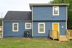 2861 Forrest Hills Dr SW, Atlanta, GA 30315 - Photo 3