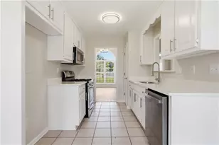 1100 Chateau Terrace, McDonough, GA 30253 - Photo 5