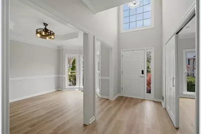 4423 Village Springs Run, Atlanta, GA 30338 - Photo 9