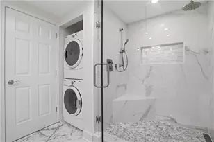3481 Lakeside Dr NE, Atlanta, GA 30326 - Photo 17