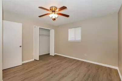 8455 Magnolia Drive, Jonesboro, GA 30238 - Photo 11