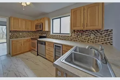 390 Colony Cove, Alpharetta, GA 30022 - Photo 3