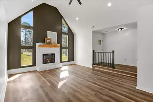 430 Mary Erna Dr, Fairburn, GA 30213 - Photo 3