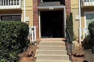 728 Hanover Ln SE, Marietta, GA 30067 - Photo 1