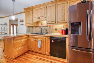 2720 Bay Ridge Drive, Loganville, GA 30052 - Photo 9