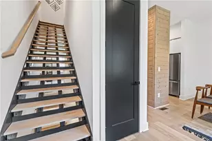 2424 Memorial Dr SE, Atlanta, GA 30317 - Photo 11