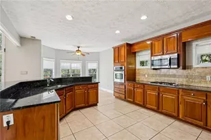 140 Lang Dr, Fayetteville, GA 30214 - Photo 13