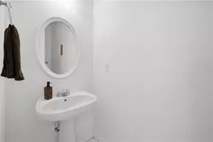 816 Pond View Ln, Sugar Hill, GA 30518 - Photo 23