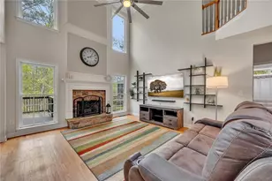 102 Valley Cir, Woodstock, GA 30189 - Photo 7