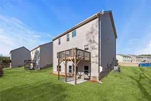 925 Lakehaven Ln, Loganville, GA 30052 - Photo 25