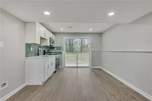 3394 Dearwood Dr SW, Lilburn, GA 30047 - Photo 29