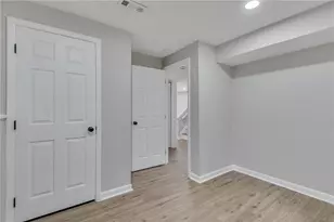 3394 Dearwood Dr SW, Lilburn, GA 30047 - Photo 33