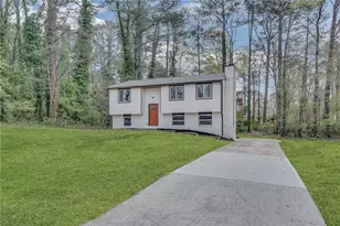 3394 Dearwood Dr SW, Lilburn, GA 30047 - Photo 3