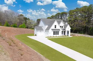 8290 Creekside Overlook Dr, Gainesville, GA 30506 - Photo 5