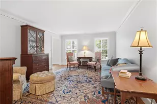 5465 Trowbridge Dr, Dunwoody, GA 30338 - Photo 3