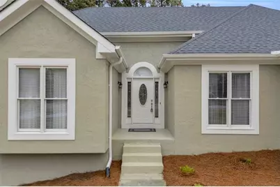 1640 Little Lisa Lane, Snellville, GA 30078 - Photo 15