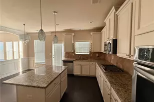 1013 Autumn Dr, Loganville, GA 30052 - Photo 7