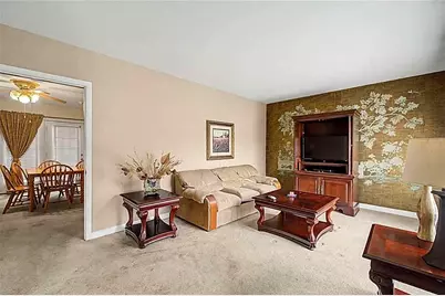 263 E Girard Avenue E, Cedartown, GA 30125 - Photo 3