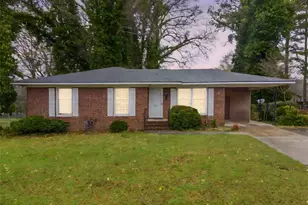 263 E Girard Ave E, Cedartown, GA 30125 - Photo 3