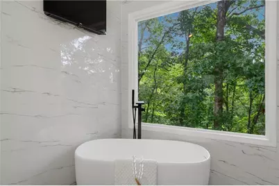 8705 River Bluff Lane, Roswell, GA 30076 - Photo 29