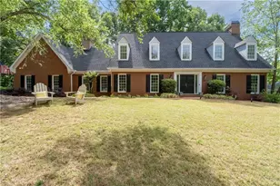 8705 River Bluff Ln, Roswell, GA 30076 - Photo 1