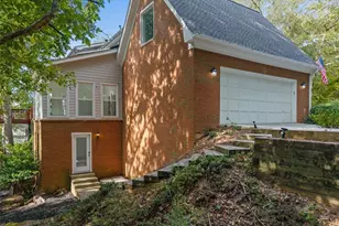 8705 River Bluff Ln, Roswell, GA 30076 - Photo 5