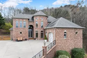 777 Oak Pointe Dr, Cleveland, GA 30528 - Photo 1