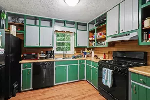3574 Broxton Ln, Snellville, GA 30039 - Photo 9