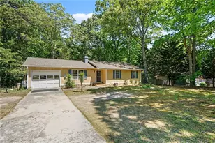 3574 Broxton Ln, Snellville, GA 30039 - Photo 3