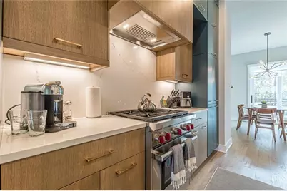 699 Vidalia Lane NW, Atlanta, GA 30318 - Photo 13