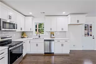 3252 Pinehill Dr, Decatur, GA 30032 - Photo 9