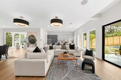 1260 Kingsley Circle NE, Atlanta, GA 30324 - Photo 17