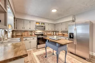 399 Pack Creek Rd, Blue Ridge, GA 30513 - Photo 15