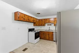 2614 Spring Dr, Smyrna, GA 30080 - Photo 11