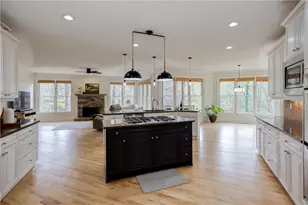 4490 Outpost Ct, Roswell, GA 30075 - Photo 17