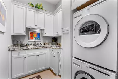 2204 Stephens Walk, Dunwoody, GA 30338 - Photo 11