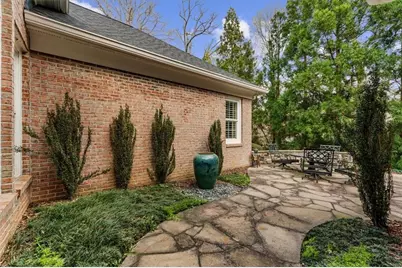 2204 Stephens Walk, Dunwoody, GA 30338 - Photo 29